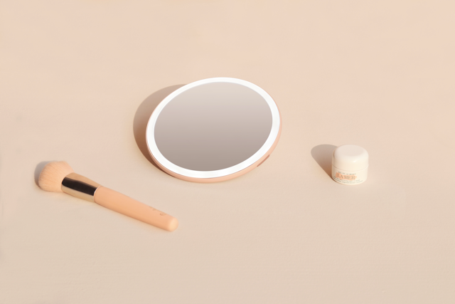 MINI Q - Makeup Mirror